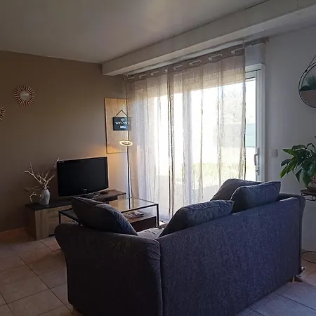 Aux Jardins D'heloise Holiday home *
