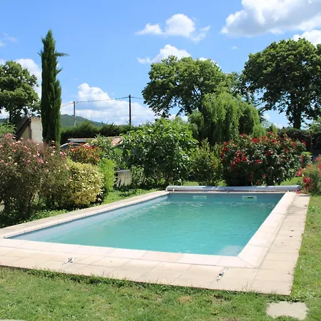Holiday home Aux Jardins D'heloise *